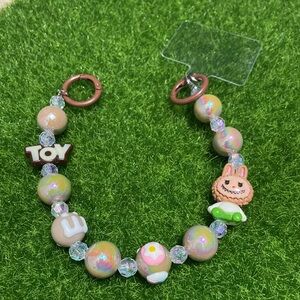 🆕 Labubu keychain / phone charm